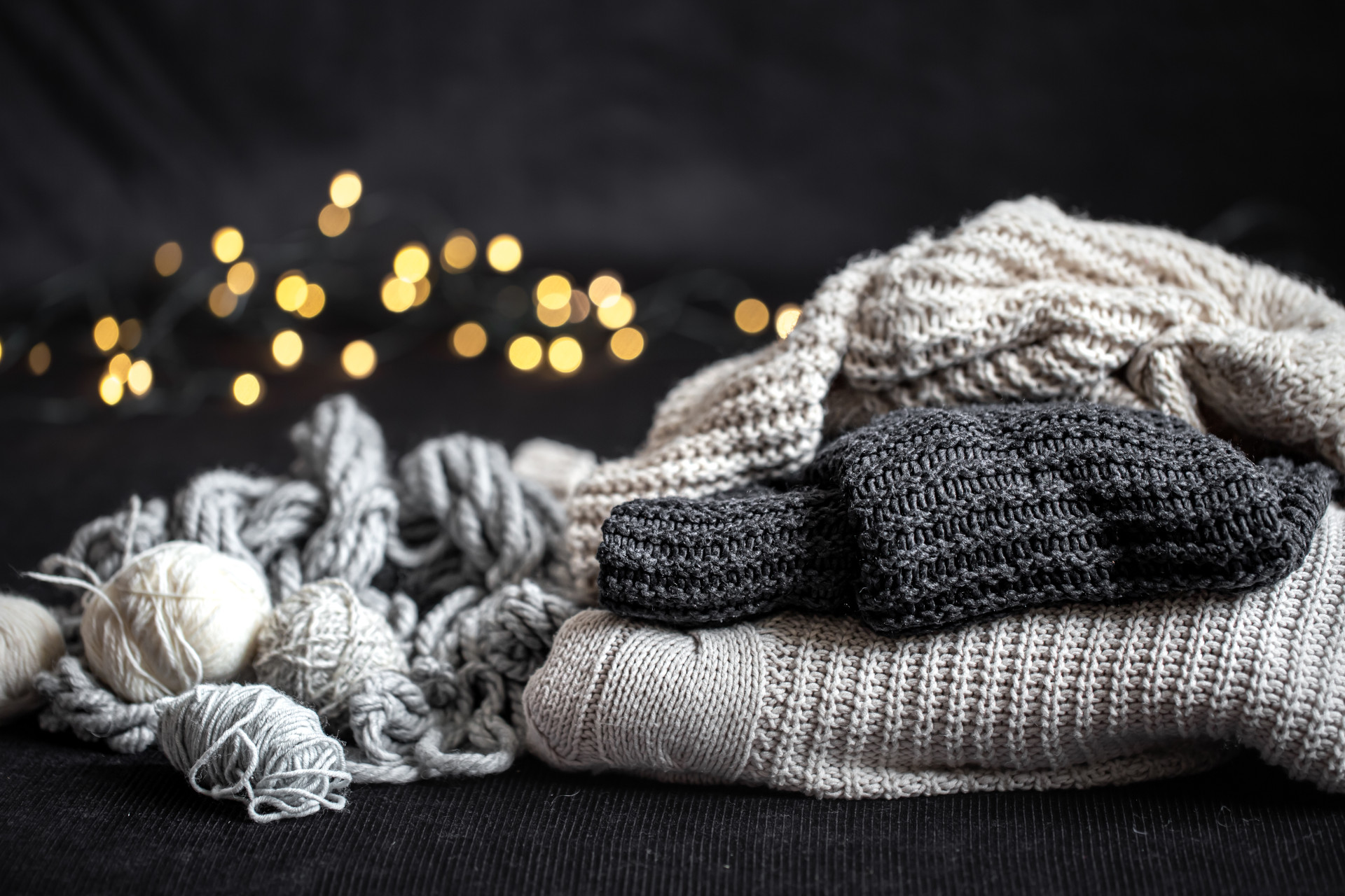 Layering Like a Pro: Vintage Fashion Tips for Staying Warm and Stylish